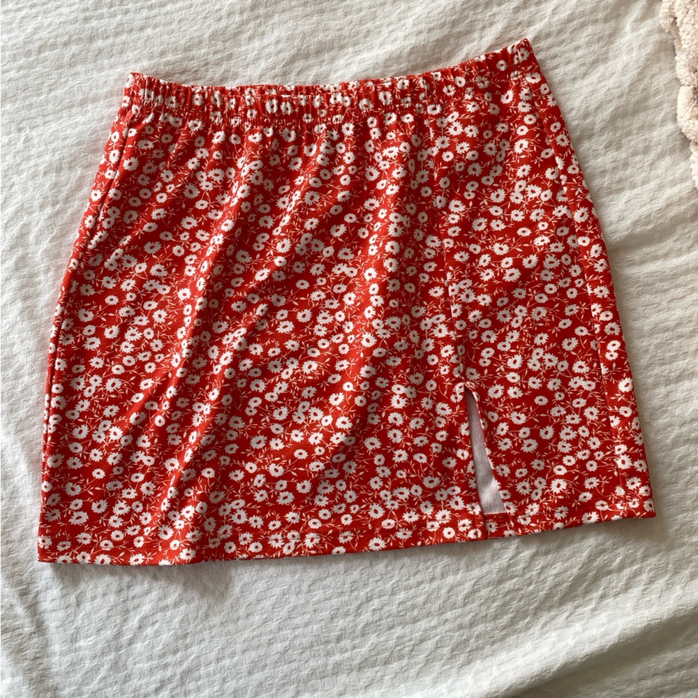 SHEIN Floral Red and White Mini Skirt